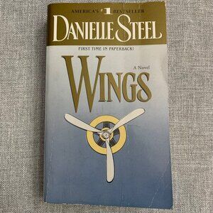 Danielle Steel "Wings" Paperback Novel